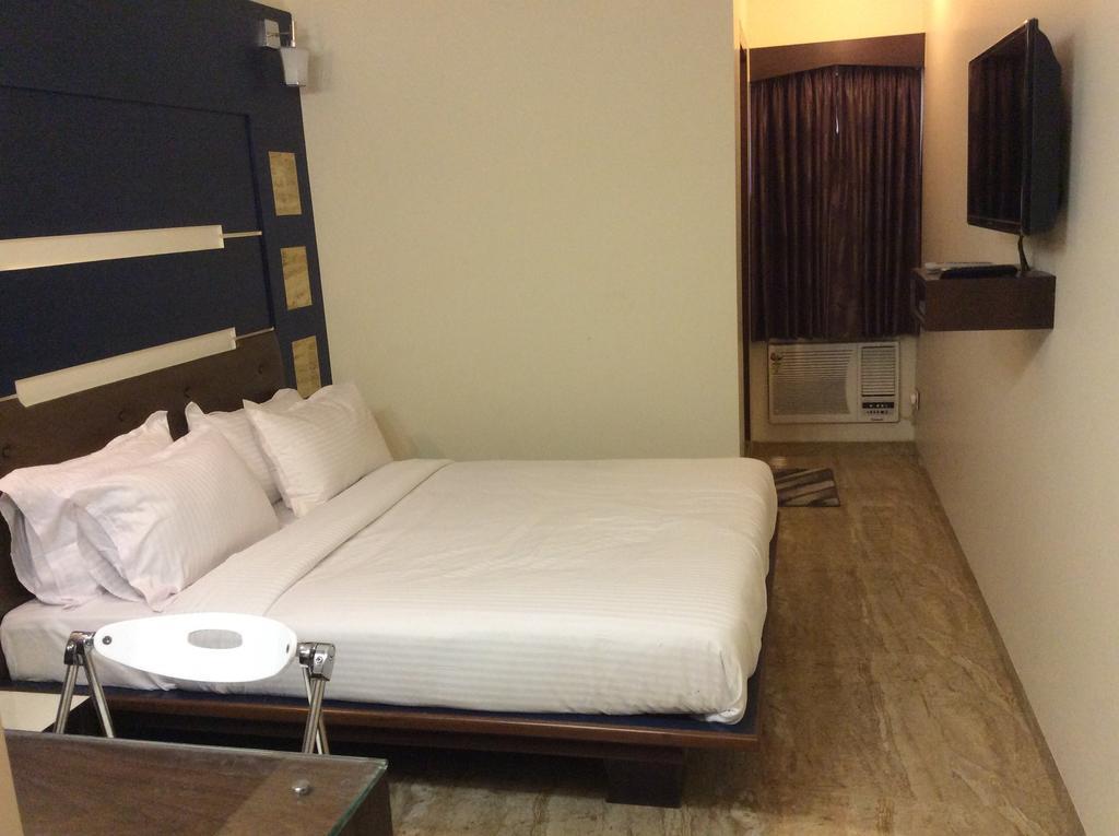 Hotel Sapna Mumbai Rum bild